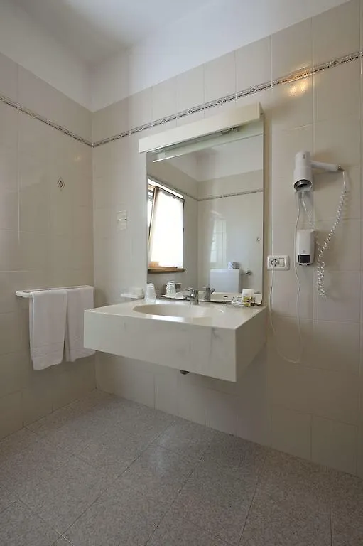 Hotel Italia Monfalcone 3*,